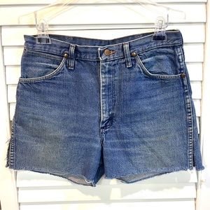 Vintage Reworked Wrangler Cutoff Jean Shorts with Back Pocket Patch